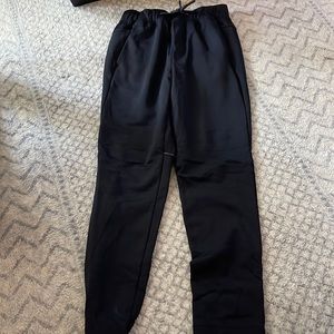 Black lulu sweatpants